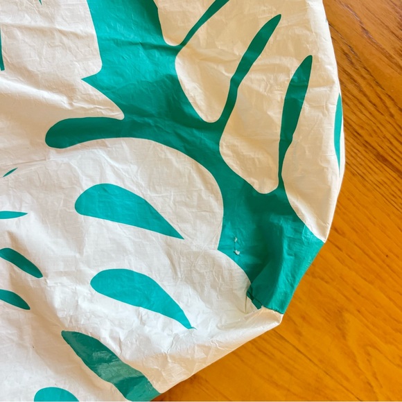 ALOHA Collection HOLO HOLO tote White and Teal Tropical Tote - Picture 4 of 5